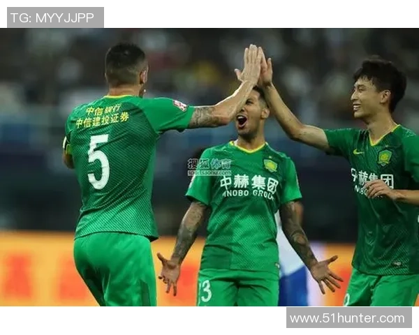 北雪平迎战国安激战在即双方全力争胜展现足球魅力与激情 北雪平迎战国安激战在即双方全力争胜展现足球魅力与激情