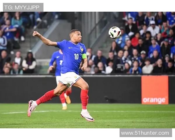 姆巴佩拒绝续约引发巴黎决策或今夏出售15亿欧元转会风波