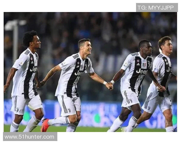 巴黎与尤文激战正酣赛场精彩瞬间回顾与分析